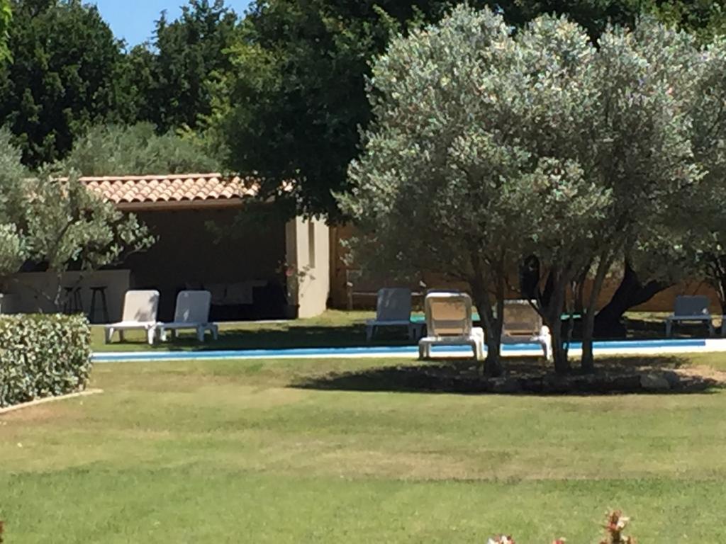 לינה וארוחת בוקר בדואן La Bastide Au Ventoux מראה חיצוני תמונה